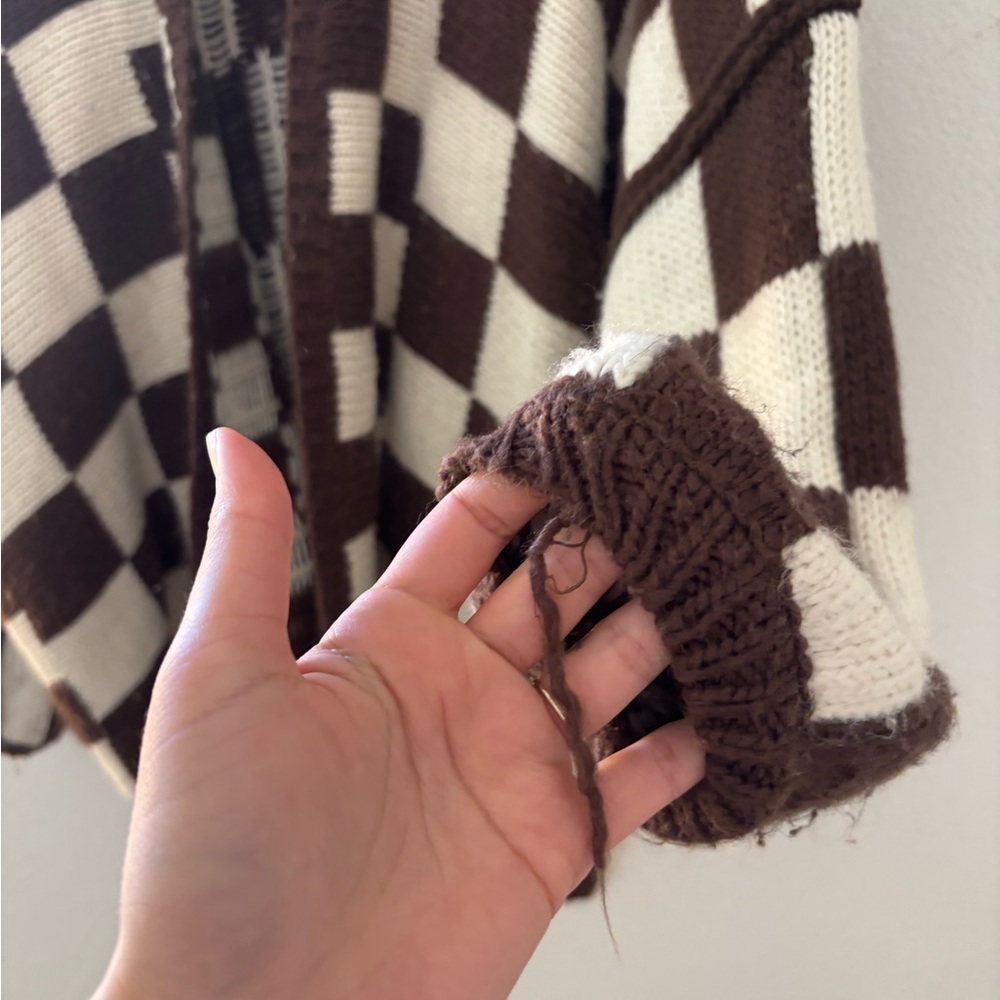 Boutique checkered oversized cardigan - Picture 7 of 7